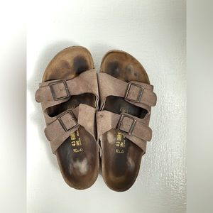 Birkenstock Arizona sandals suede leather double strap buckles tan men’s size 10